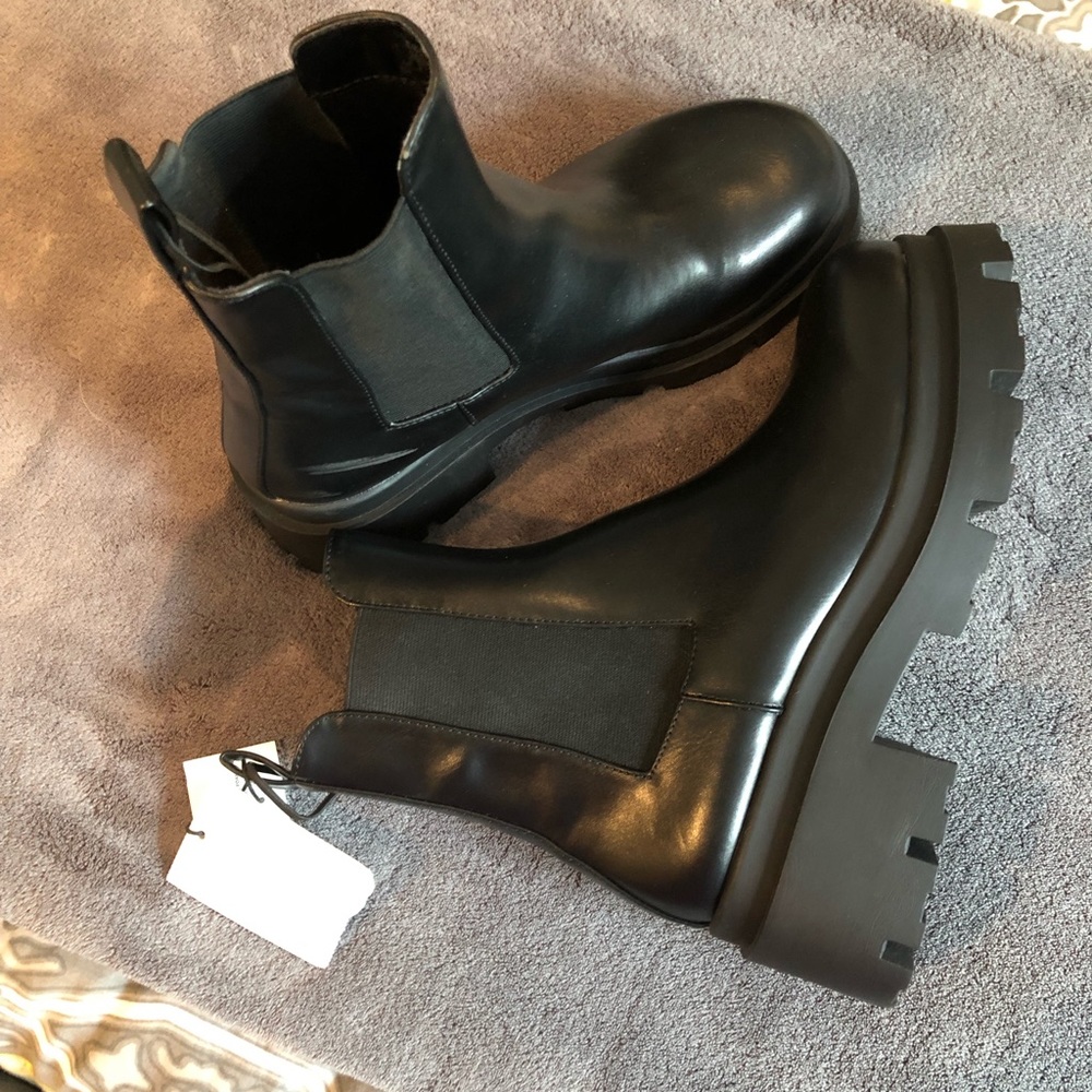 Zara Lug Boots